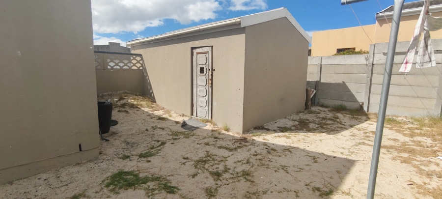 3 Bedroom Property for Sale in Strandfontein Village Western Cape